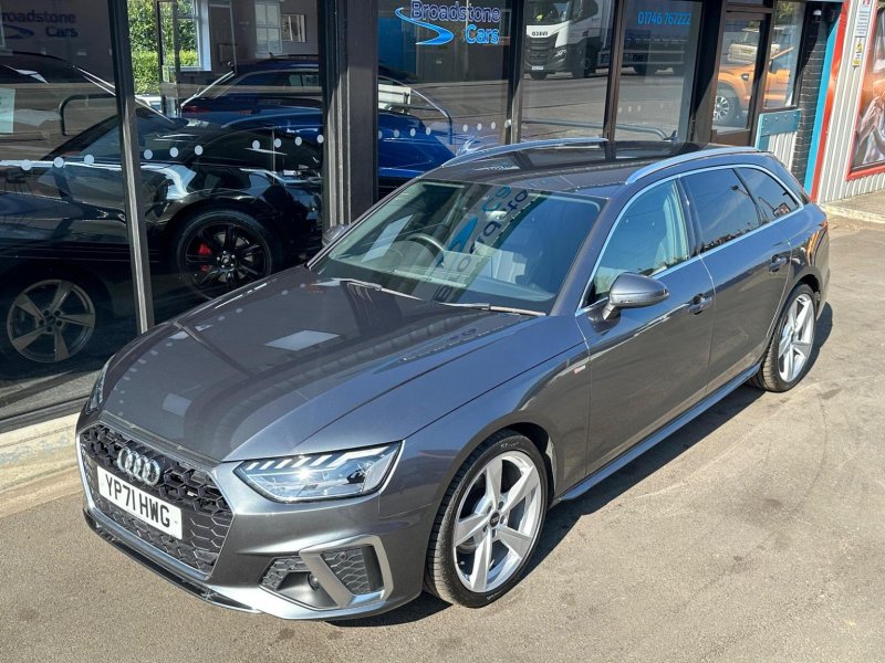 AUDI A4 AVANT
