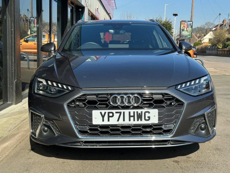 AUDI A4 AVANT