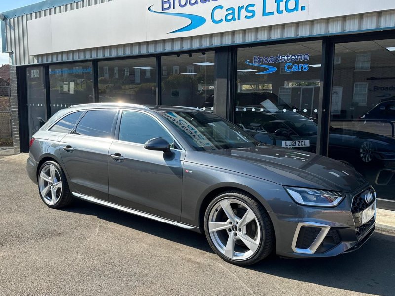 AUDI A4 AVANT