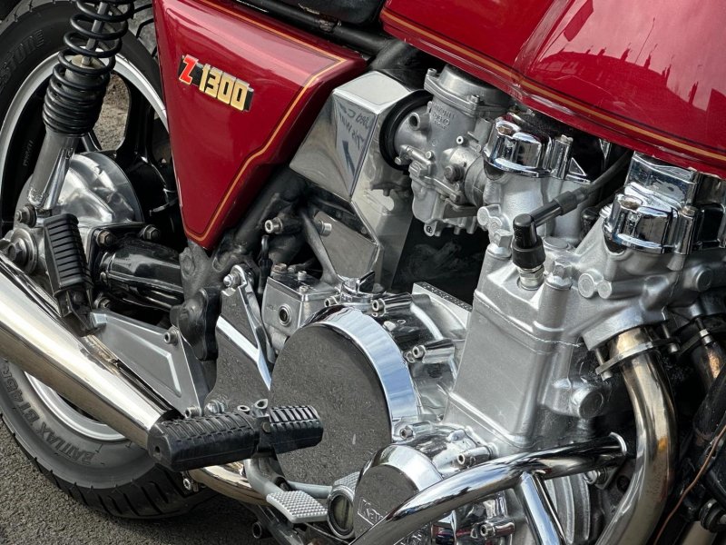 KAWASAKI Z1300
