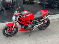 DUCATI MONSTER 696