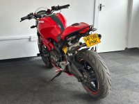 DUCATI MONSTER 696