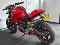 DUCATI MONSTER 696
