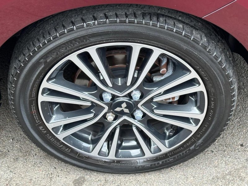 MITSUBISHI MIRAGE