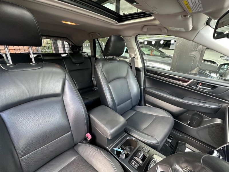 SUBARU OUTBACK