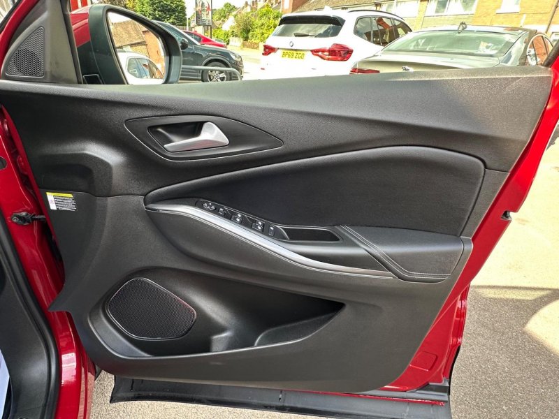 VAUXHALL GRANDLAND X