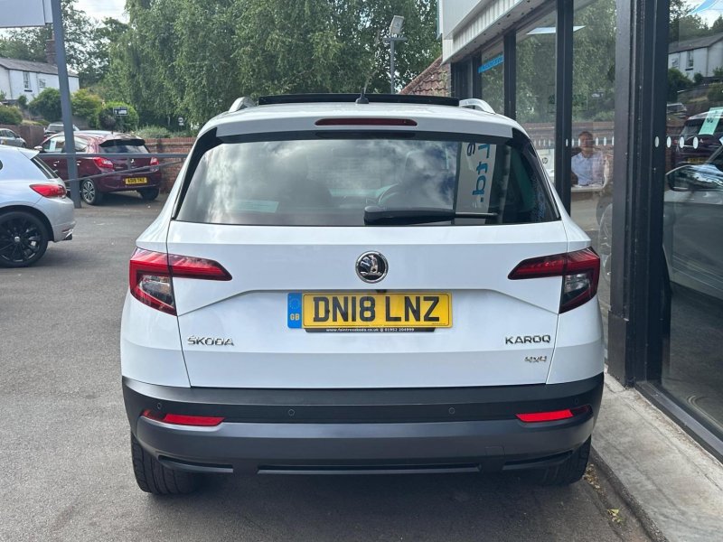 SKODA KAROQ