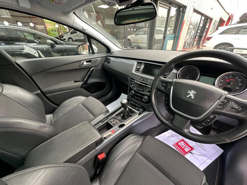 PEUGEOT 508