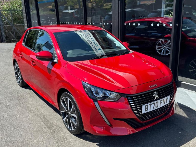 PEUGEOT 208
