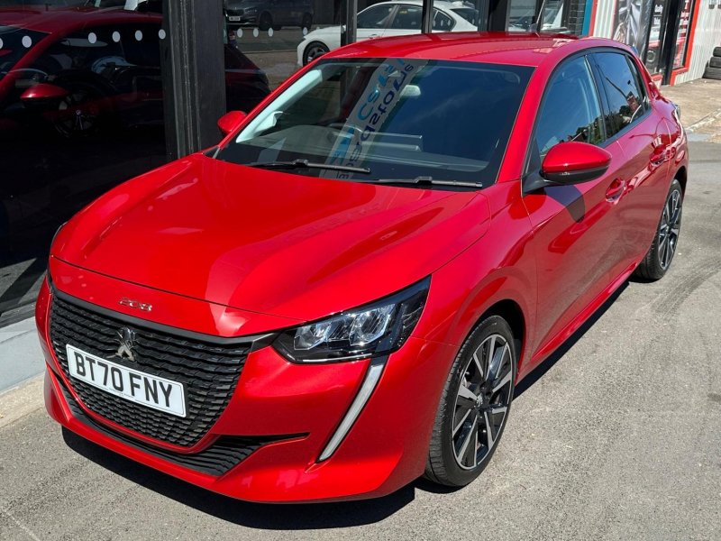 PEUGEOT 208